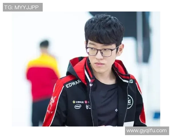 CSGO战术解析：深入探讨EDG战队的地图控制与战略布局